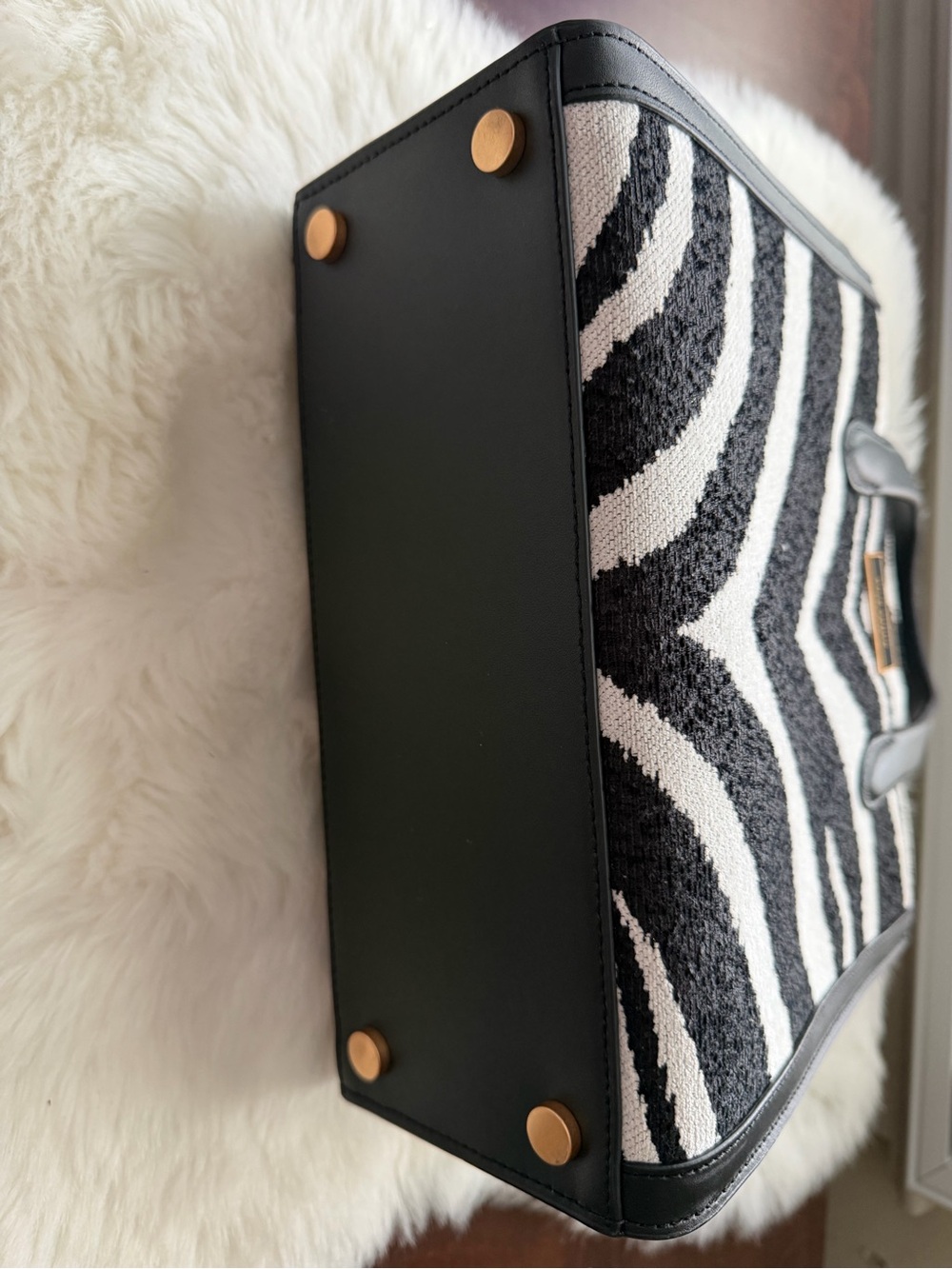 New ! kate spade Black & White Zebra Print Tote - Picture 3 of 9